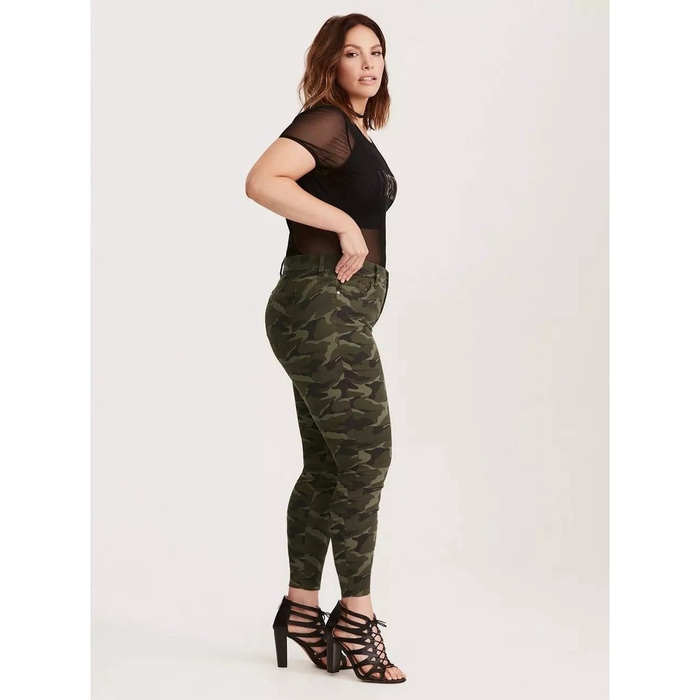 Torrid Camo Skinny Pants Womens 14 Cropped Stretch Mid Rise‎ Utility Streetwear
